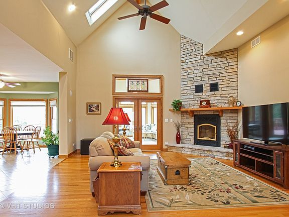 2nd image of 40544 N Gridley Dr