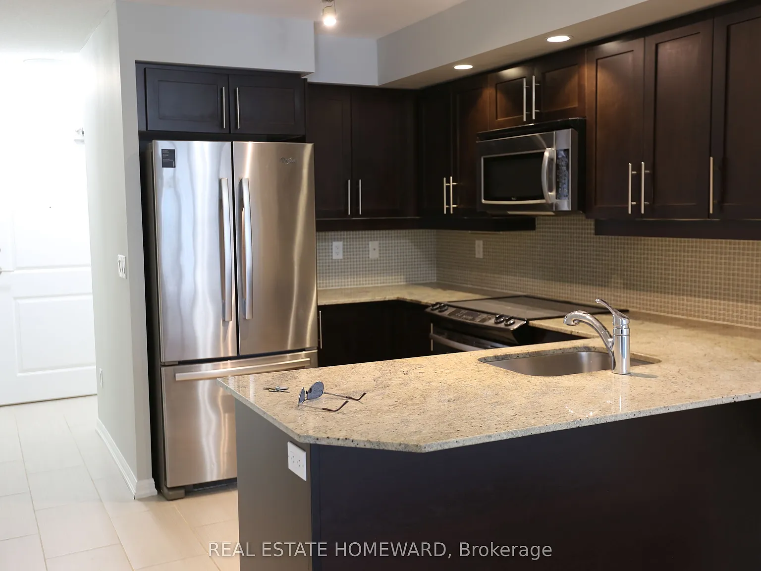 3 bed, $3,600 — Photo 2
