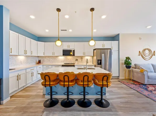 420 E Fremont Place #201, Centennial, CO 80122