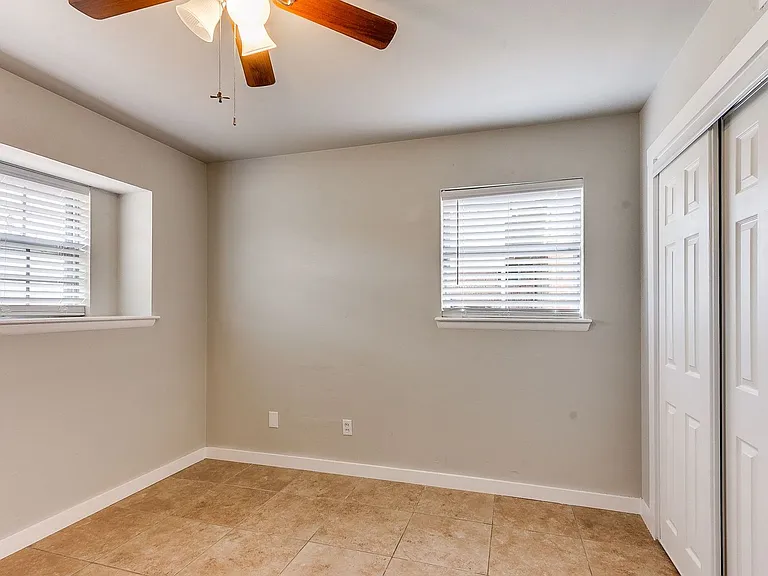 1909 Hardy Dr — Photo 9