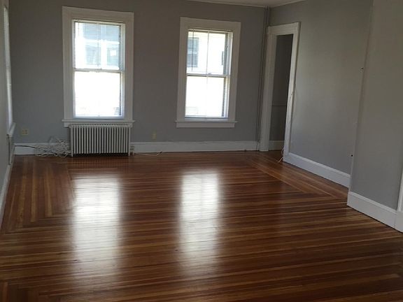 4th image of 9 Wilford Ave #2