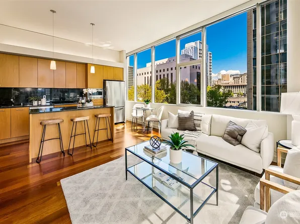 909 5th Avenue #705, Seattle, WA 98164