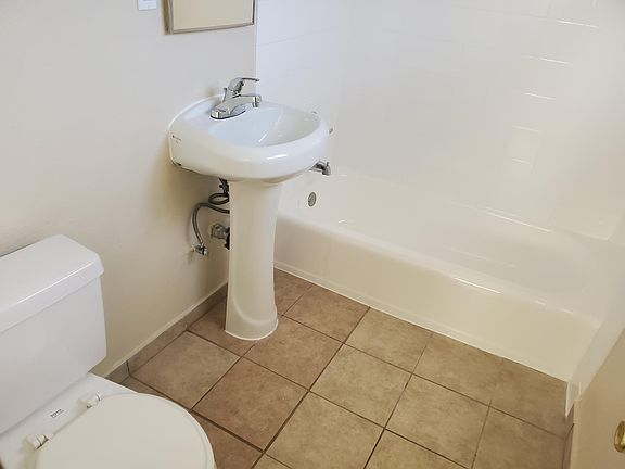 5th image of 11918 Sproul St APT 2G