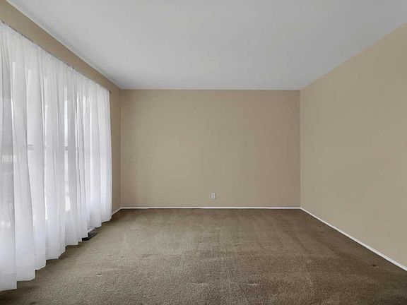 5th image of 1565 Verlene Dr