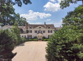 82 W River Rd, Rumson, NJ 07760