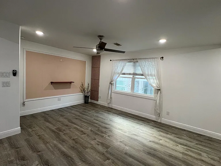 828 1/2 Allston St — Photo 10
