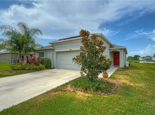 208 Cascade Bend Dr, Ruskin, FL 33570