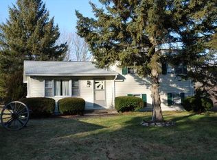 17 Sheldon Dr, Oxford, CT 06478