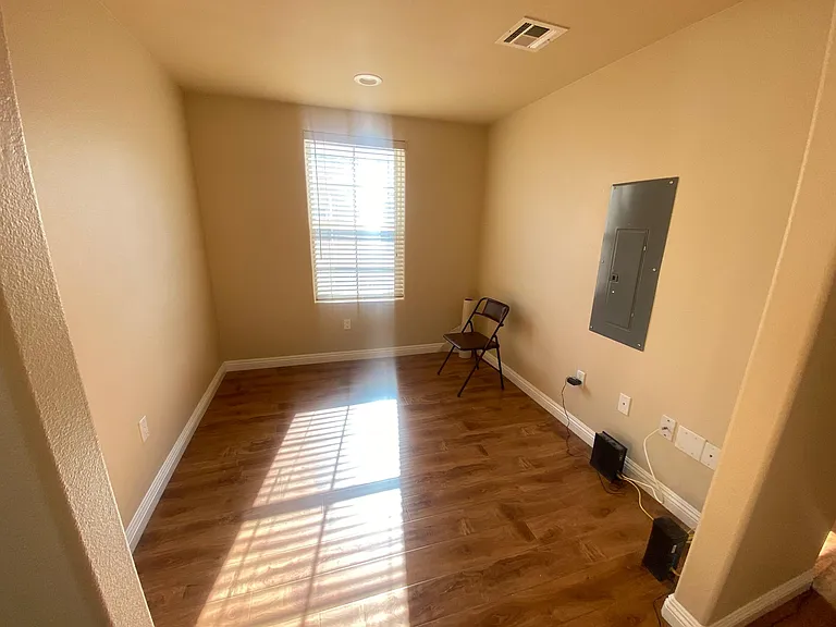 510 Howard St #B — Photo 2