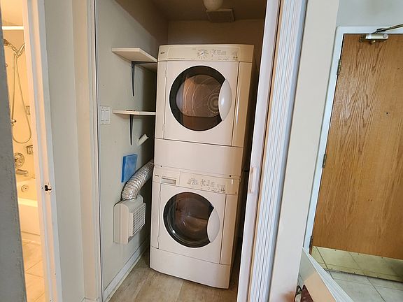 ensuite laundry