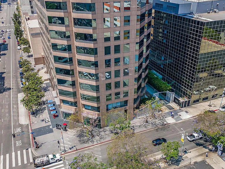 801 S Grand Ave #1710 — Photo 4
