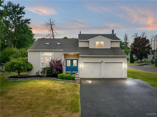 108 Mercury Cir, Liverpool, NY 13088