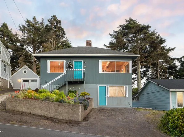 1624 NW 25th St, Lincoln City, OR 97367