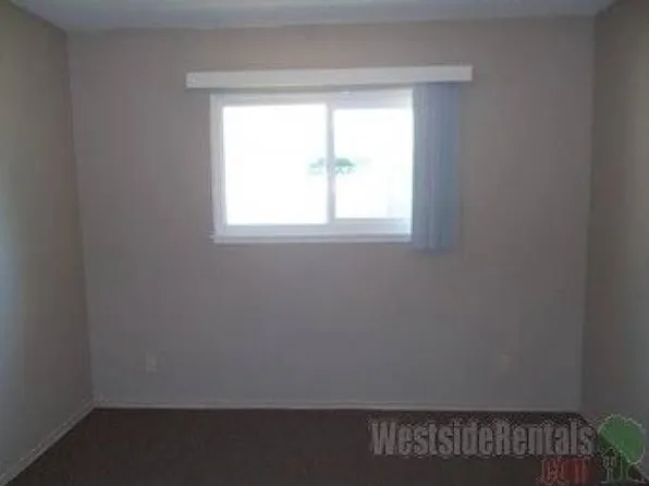 2727 E Mardi Gras Ave, Anaheim, CA 92806