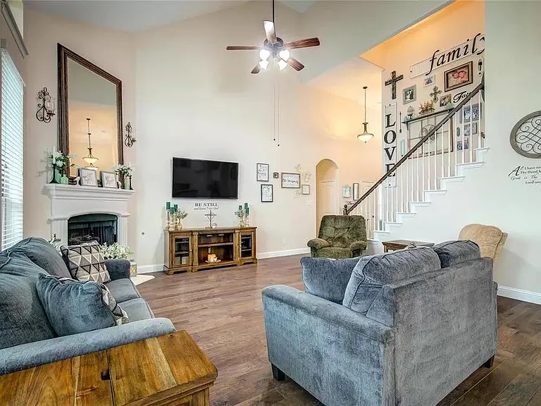 309 Midnight Dr — Photo 9