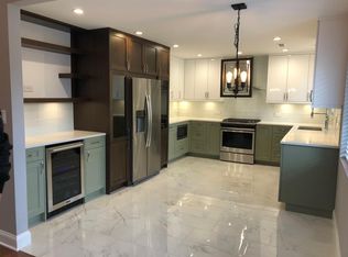 3333 W Columbia Ave APT 1, Lincolnwood, IL 60712
