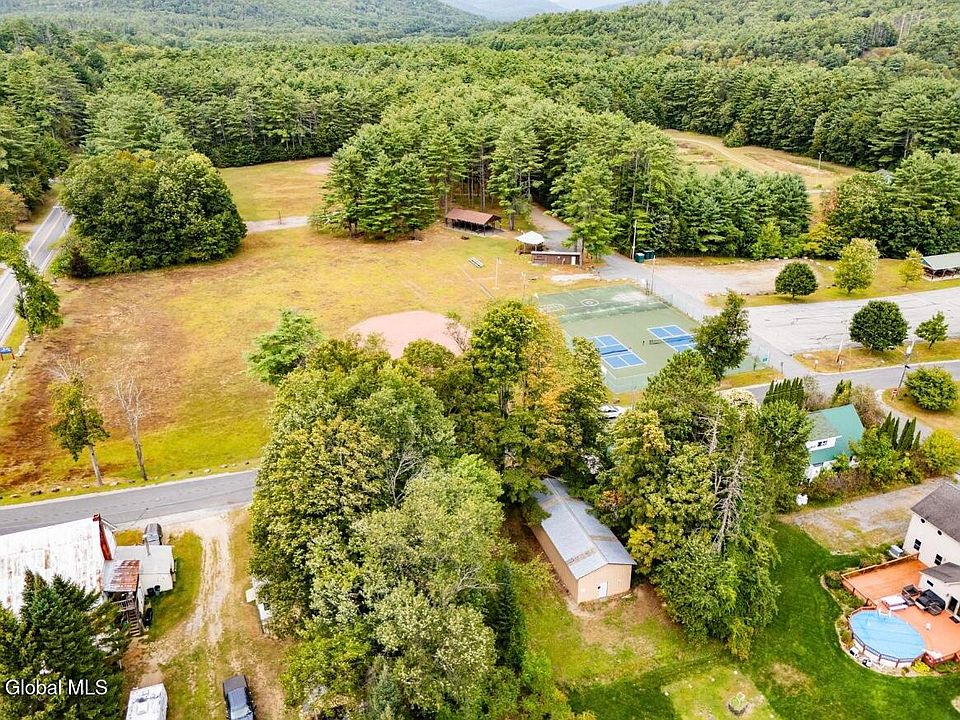 1st image of 10 Maple Street