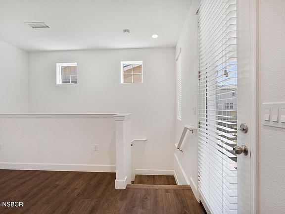5th image of 517 Sertoma Way