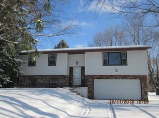 4566 Kennedy Rd, Cottage Grove, WI 53527