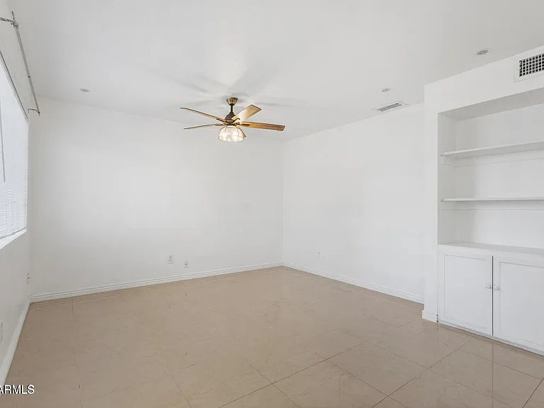 625 S Westwood St #194 — Photo 4