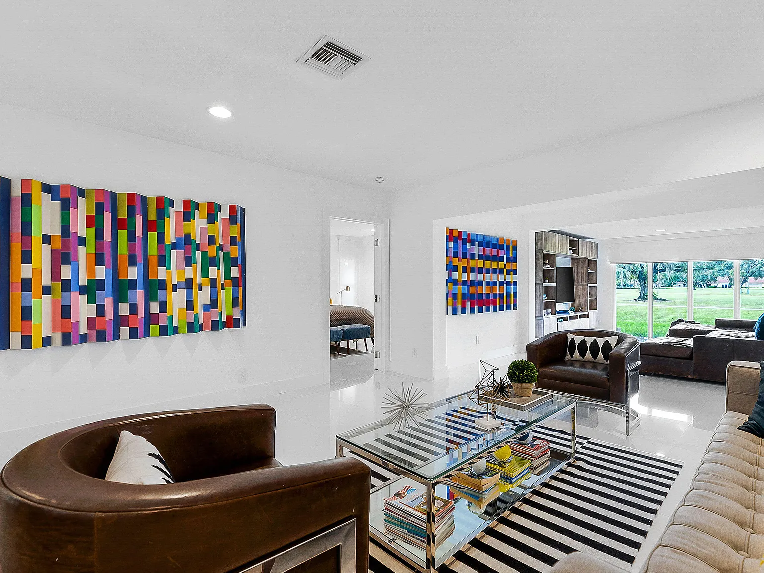 3 bed, 2.0 bath, 1925 sqft, $4,200 — Photo 1