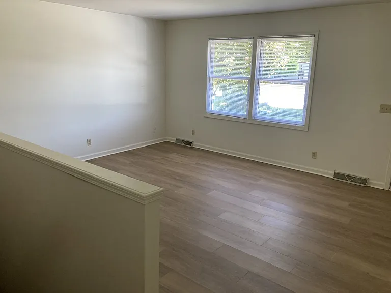 2703 Woodmeadow Dr SE — Photo 11
