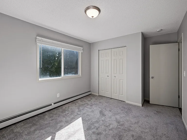 2720 Rosalyn Ct #202 — Photo 23