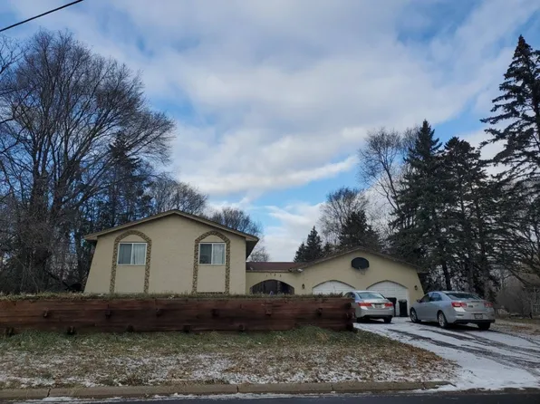 1153 McKay Dr NE, Ham Lake, MN 55304