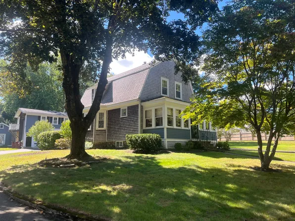19 Montello St, Middleboro, MA 02346