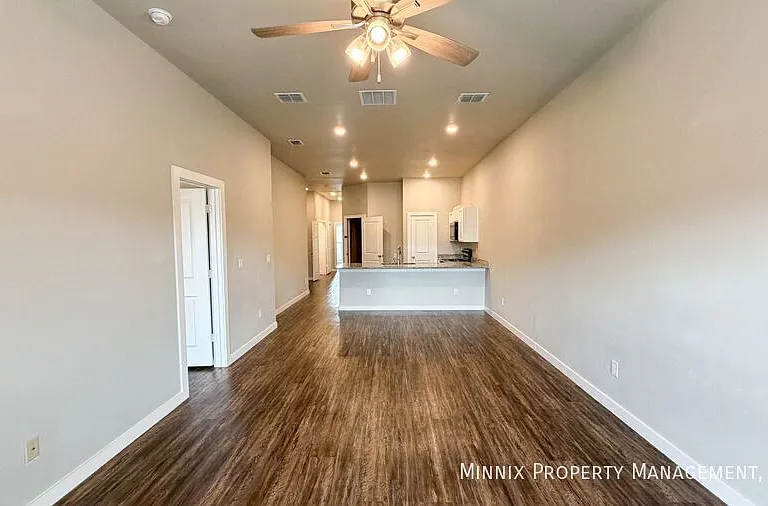 2129 Kokomo Ave #B — Photo 3