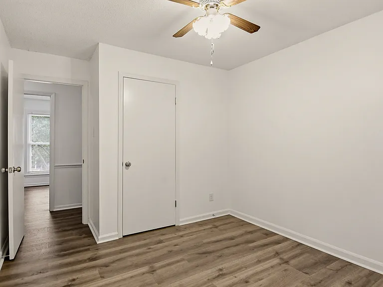 207 Leland Dr — Photo 24