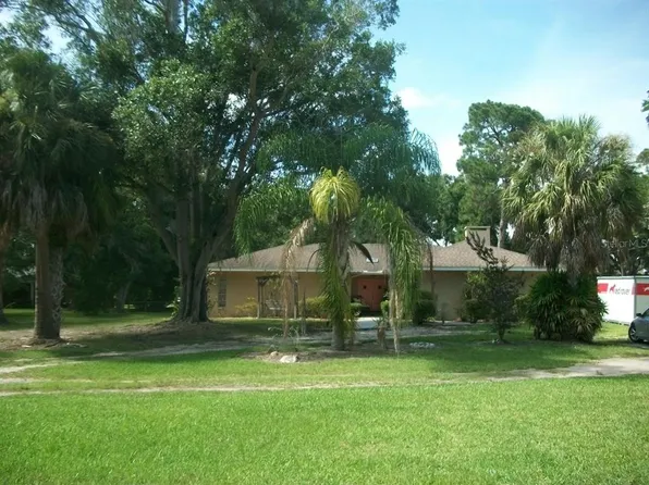 12563 74th Ave, Seminole, FL 33776