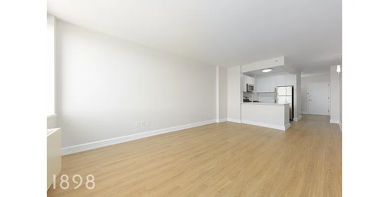 Rented by A&E Real Estate Management | media 16