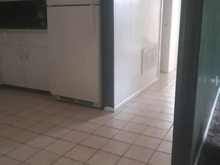 683 Teleran St — Photo 3