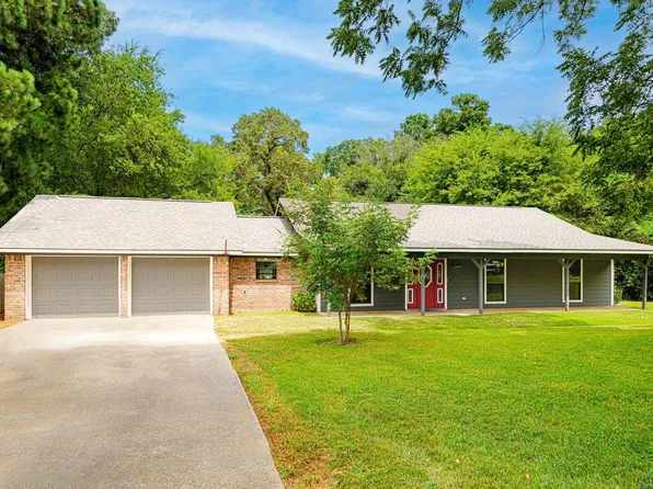 5 Honeysuckle Ln, Longview, TX 75604