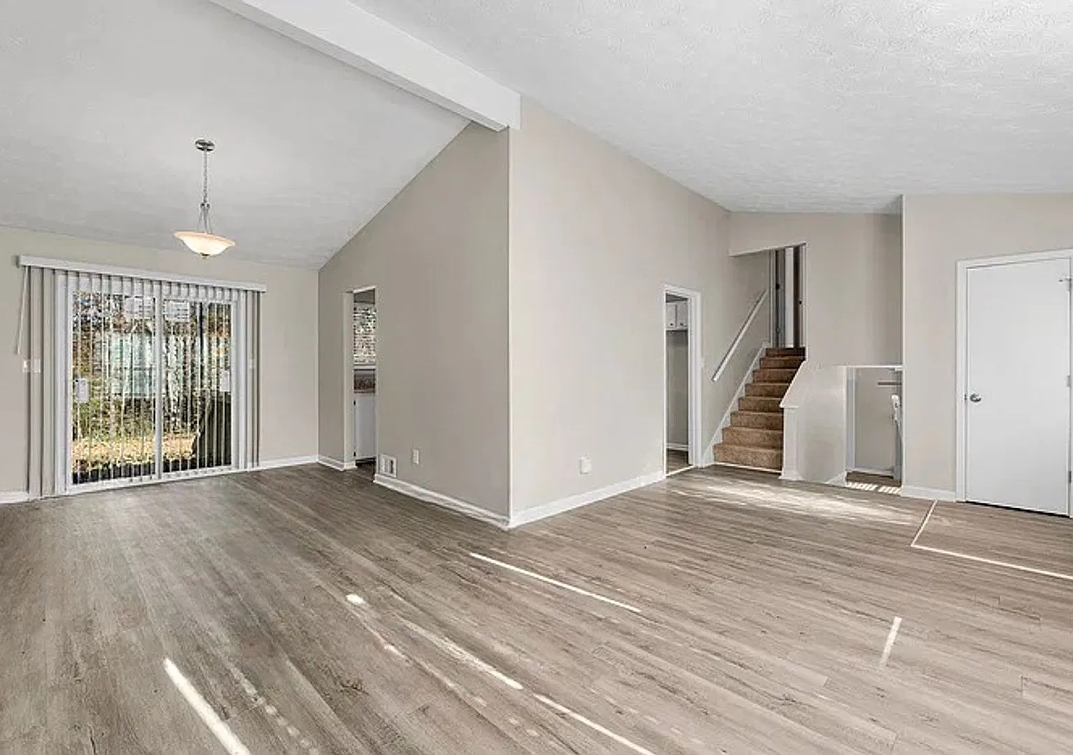Room in 6 Bedroom Home in Lawrenceville — Photo 3