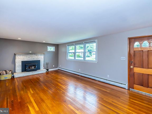 5th image of 96 Parke Ave