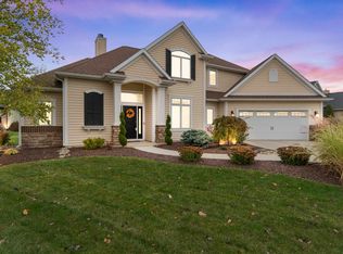 14928 Sandstone Dr, Fort Wayne, IN 46814