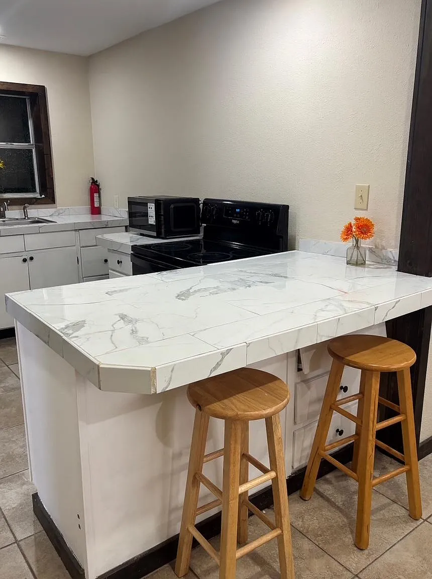 4 bed, 2.0 bath, 1600 sqft, $819 — Photo 4