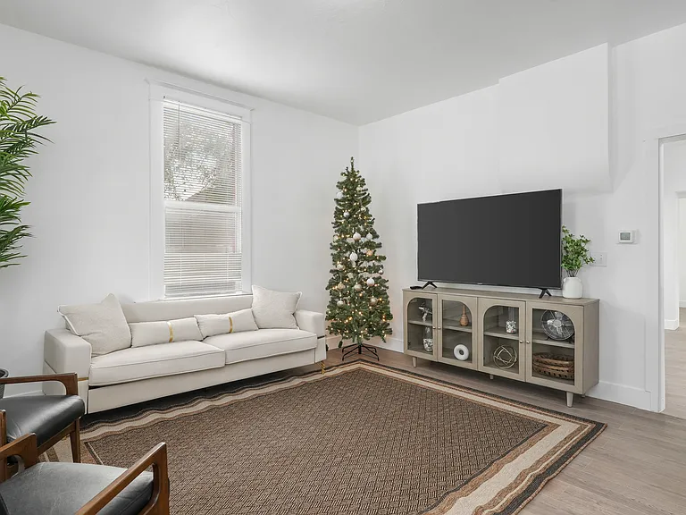 4938 S Center St #2 — Photo 12