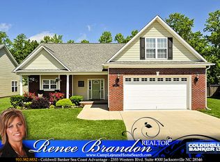 214 Winterlochen Dr, Jacksonville, NC 28540