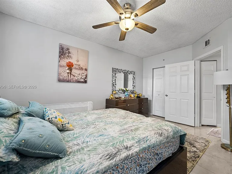 17145 N Bay Rd #4502 — Photo 10