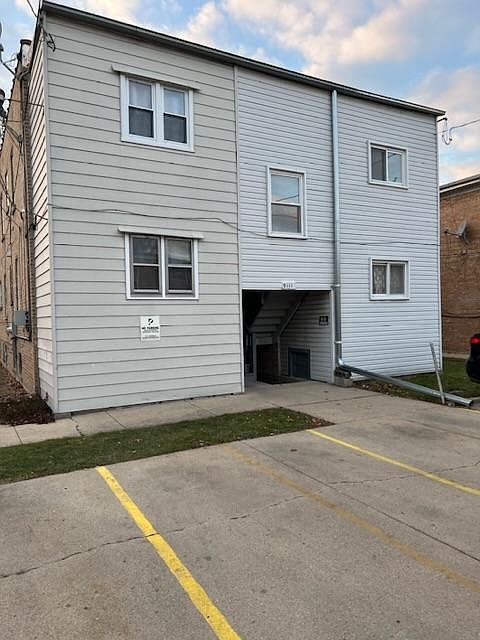 1st image of 9111 La Crosse Ave #2N