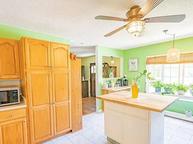 215 Fox Rd — Photo 8