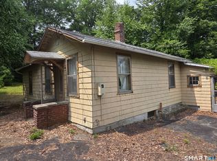978 Voluntown Rd, Griswold, CT 06351