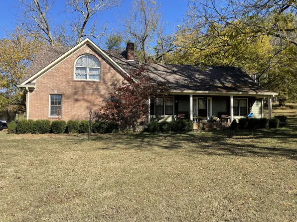 202 Railroad Bed Pike, Summertown, TN 38483