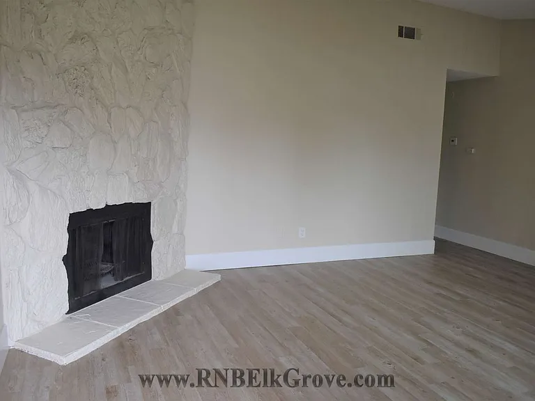 8960 Chalmers Ct — Photo 3