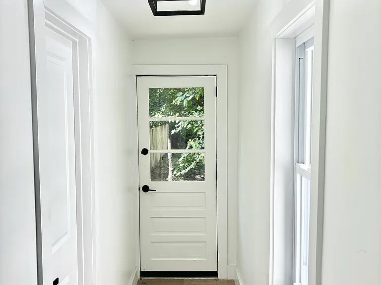 181 Washington St — Photo 7