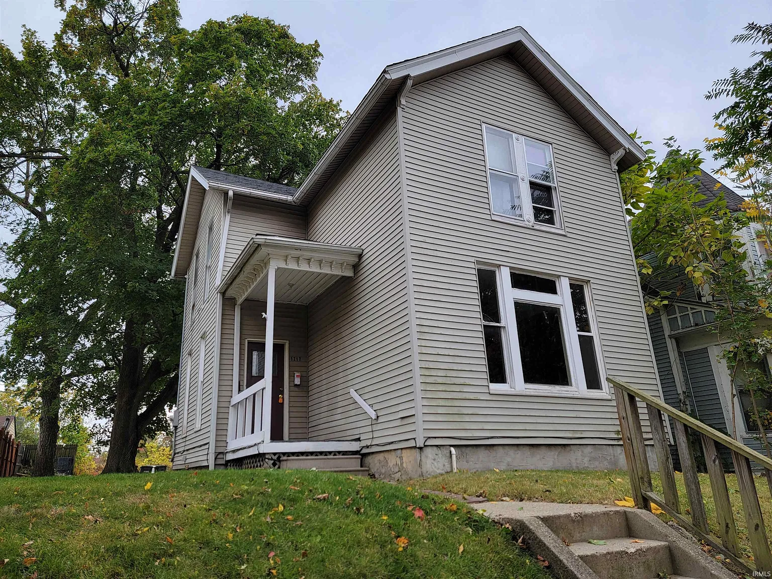 1217 Michigan Ave photo 1
