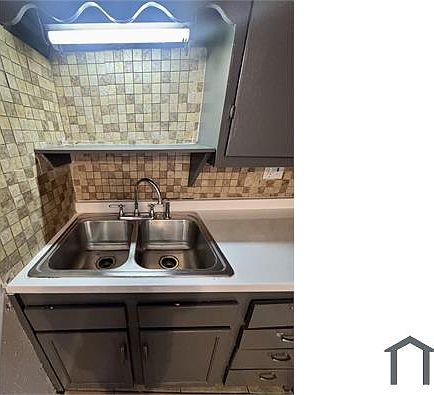 2nd image of 720 N 10th St APT 1